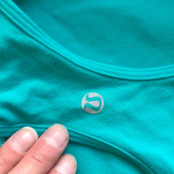 Two Lululemon tank tops! Size 4 - Picture 3 of 5